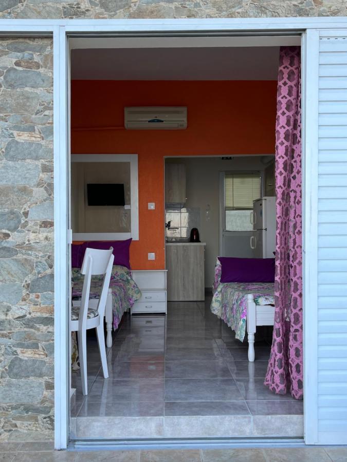 Villa Leonidas Koutsoupia Kókkinon Nerón 外观 照片